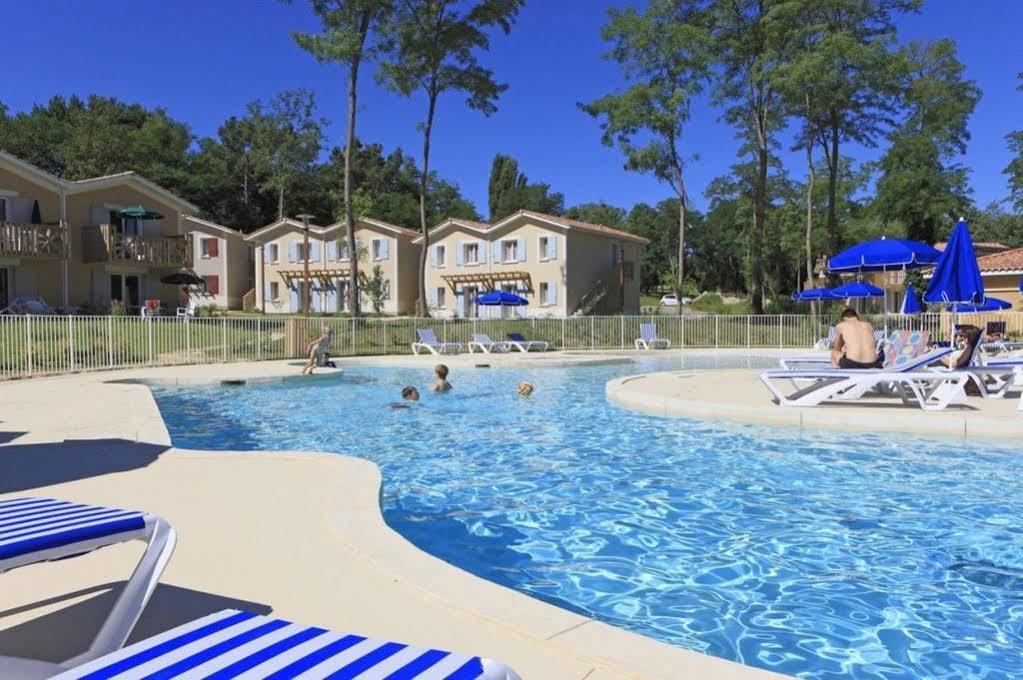 Vacanceole - Le Domaine Du Golf D'Albret Barbaste Eksteriør billede